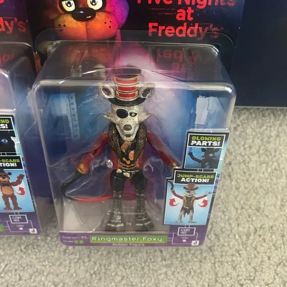 Five Nights at Freddy’s Ringmaster Foxy and Freddy Jazwares - Picture 4 of 9